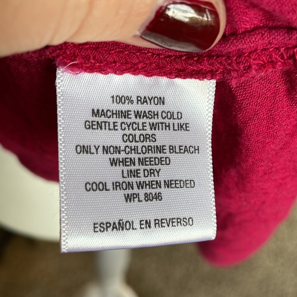 Style & Co fuchsia blouse with peplum sleeve detail M - Picture 5 of 5